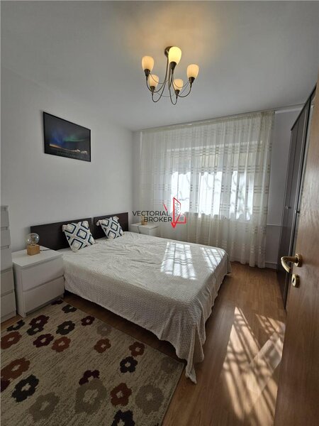 Tei, Facultatea de Constructii, etaj 2/10, primul chirias, bloc reabilitat.